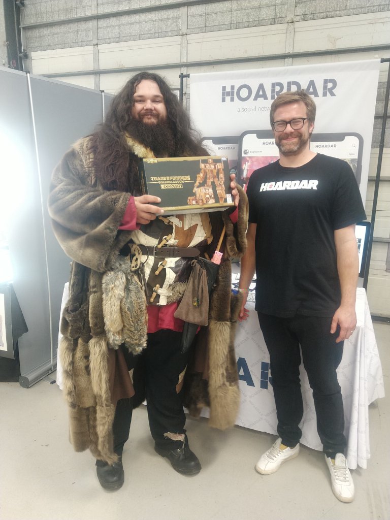 Bear Black wins our Saturday prize at NorCon!