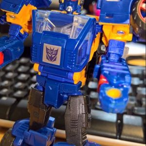 Power of the Primes - Deluxe - Autobot / Decepticon - Punch / Counterpunch