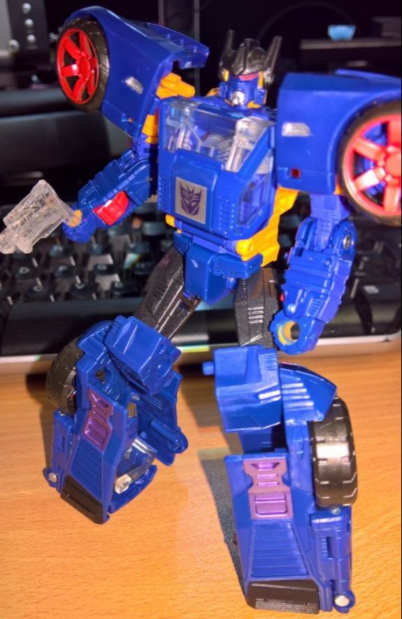 Power of the Primes - Deluxe - Autobot / Decepticon - Punch / Counterpunch - Image 11