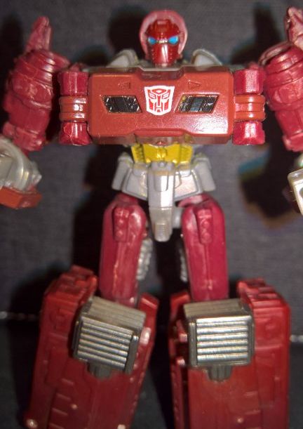 Combiner Wars - Legend - Autobot - Warpath - Image 1