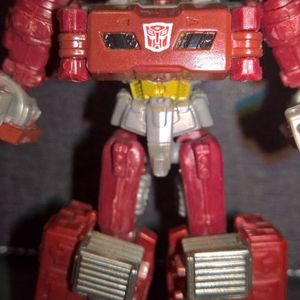 Combiner Wars - Legend - Autobot - Warpath