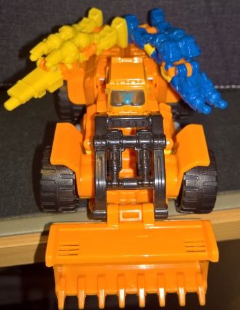 Thrilling 30 - Deluxe - Autobot - Scoop - Image 8