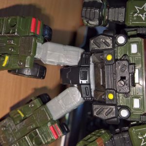 Siege - Deluxe - Autobot - Hound