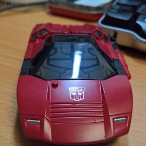 Siege - Deluxe - Autobot - Sideswipe