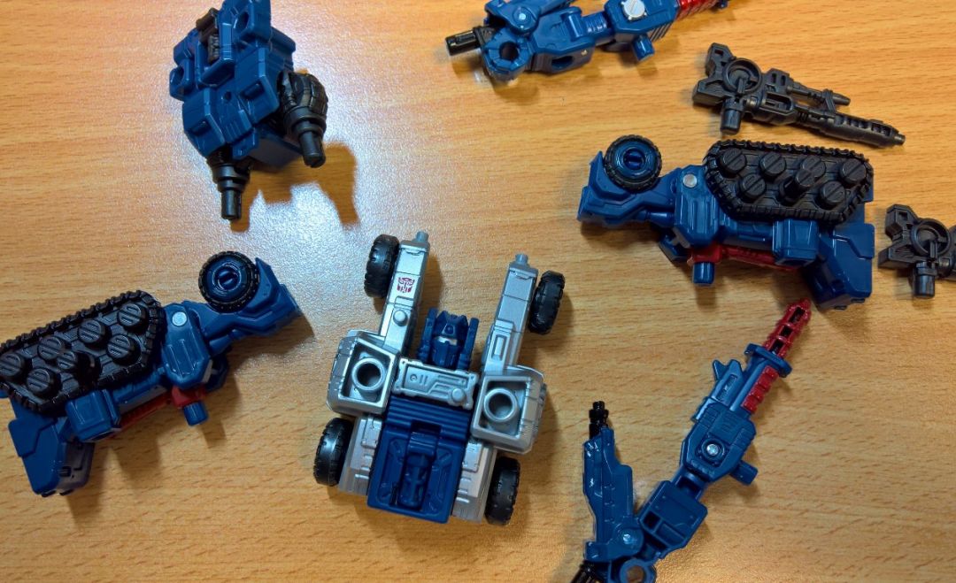 Siege - Weaponiser - Autobot - Cog - Image 1
