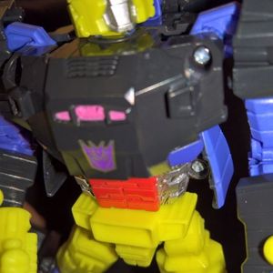 Titans Return - Deluxe - Decepticon - Krok