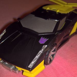 Unite Warriors - Decepticon - Megatronia