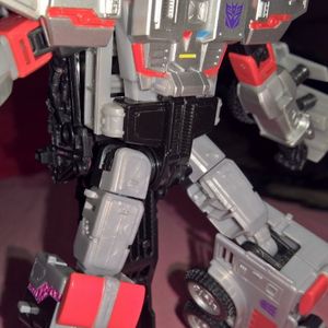 Unite Warriors - Decepticon - Megatronia