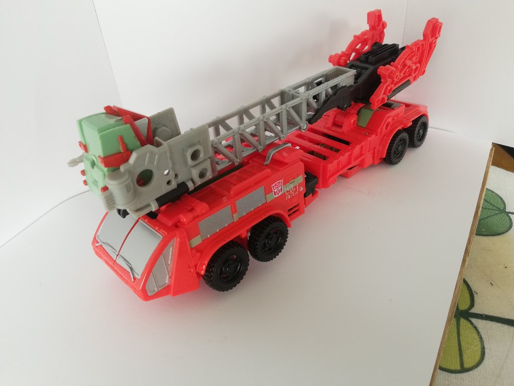 Pyra magna Combiner Wars - Image 1