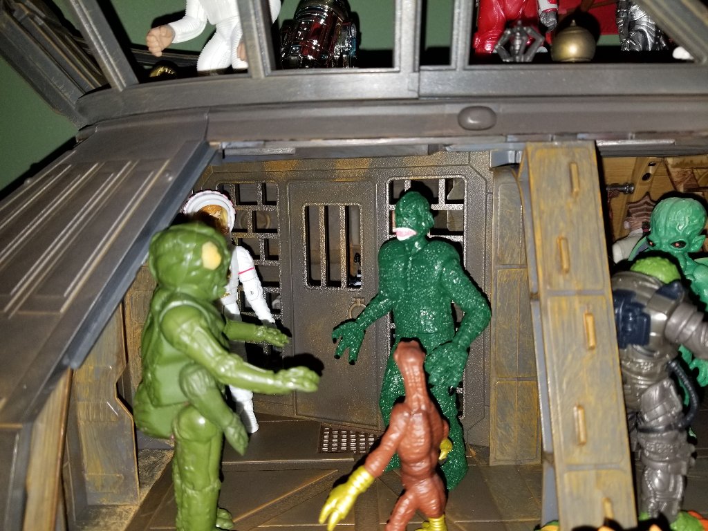 Jabba's Sail Barge - Image 11