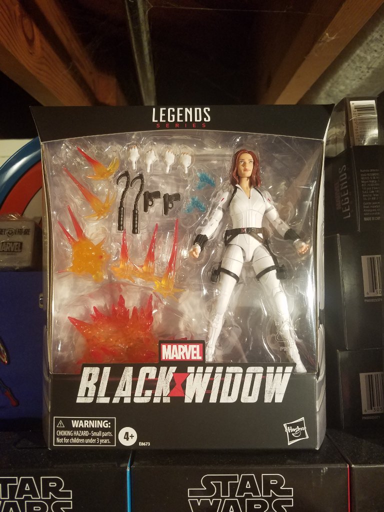 Marvel Legends Black Widow - Image 1