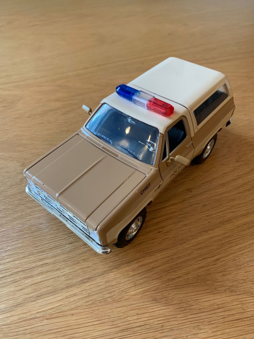 Stranger Things Hop Chevy truck - Image 4