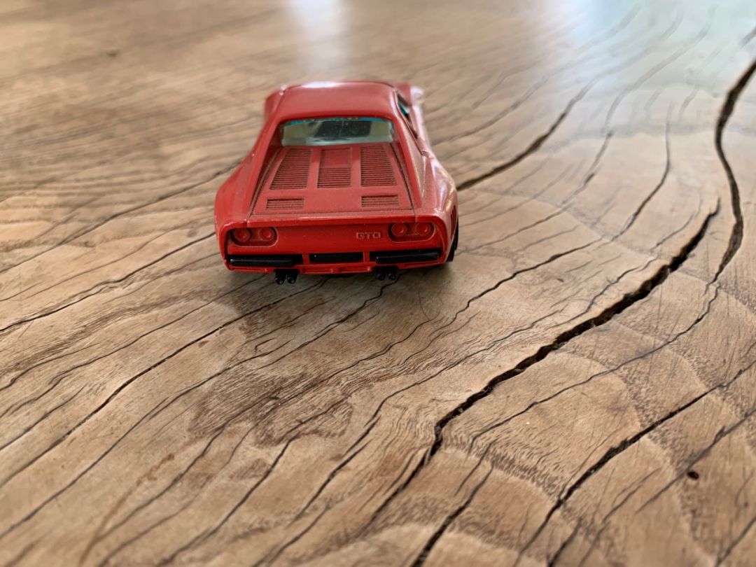Burago Ferrari 288GTO die-cast - Image 3