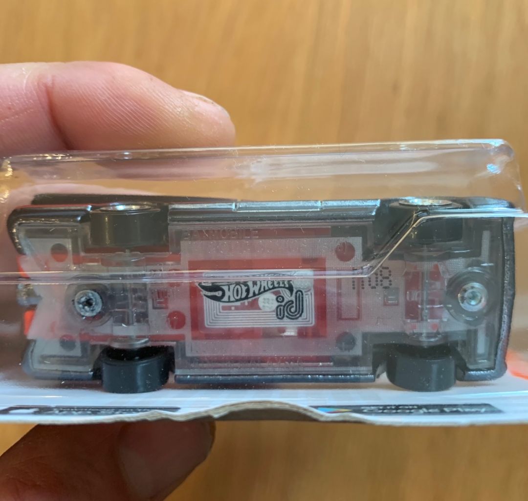 HotWheels Batmobile - Image 2
