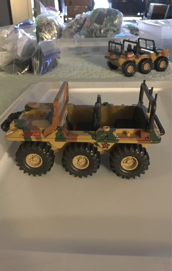 Corps by Lanard 6x6 (incomplete)  - Image 2
