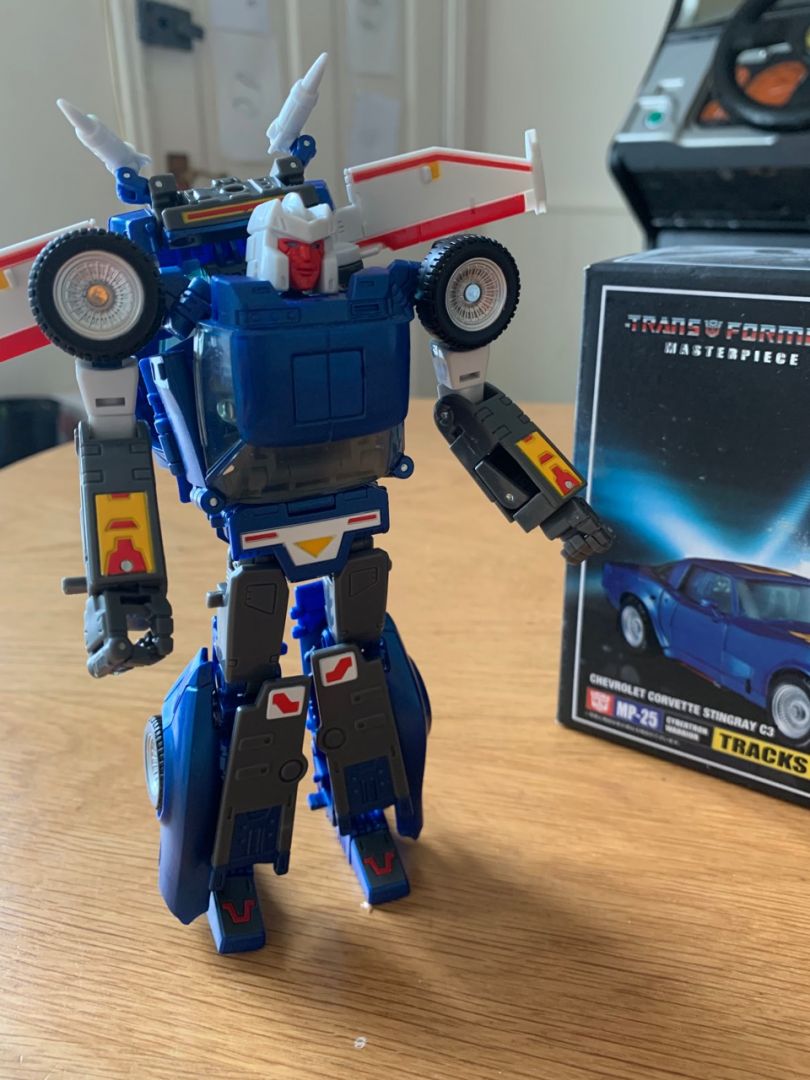 Tracks Masterpiece (MP-25) - Image 1