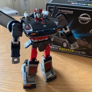 Streak Autobot Masterpiece (MP-18)