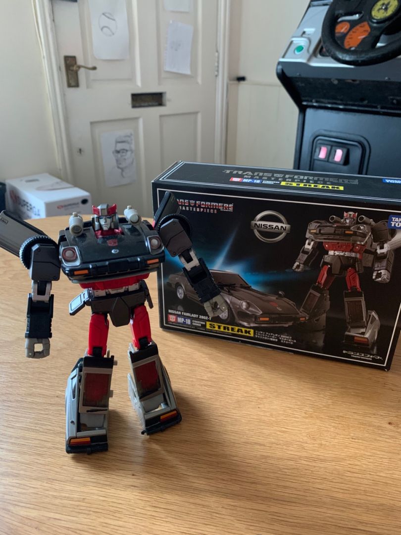 Streak Autobot Masterpiece (MP-18) - Image 5