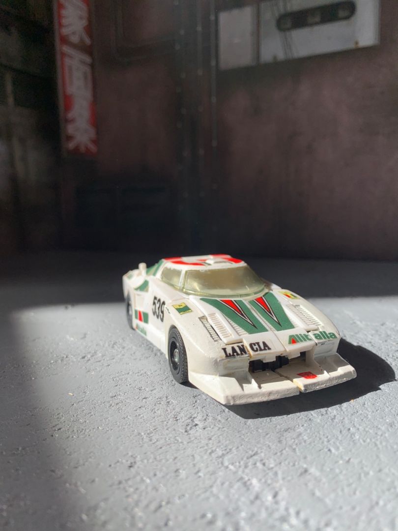 Transformers G1 Wheeljack - Image 1