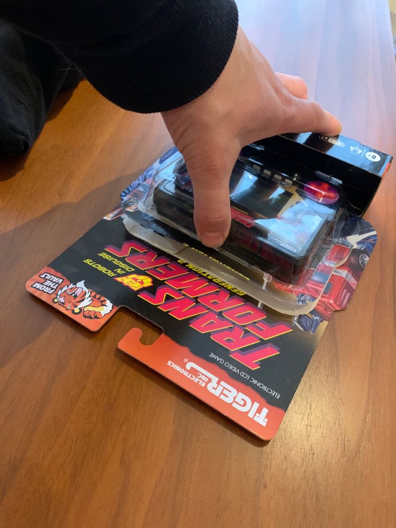 Transformers Reissue LCD Game - Image 3