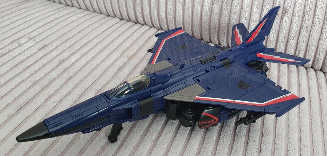 Studio Series Thundercracker - Image 1