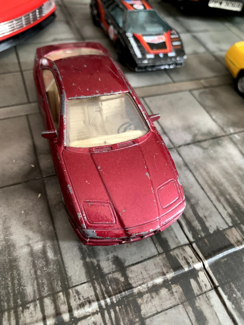 Maisto BMW 850i 1:42 - Image 2