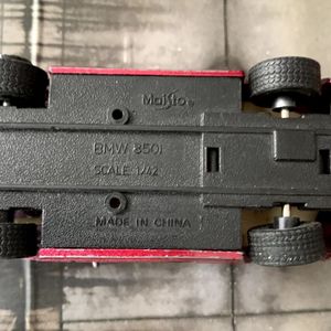 Maisto BMW 850i 1:42