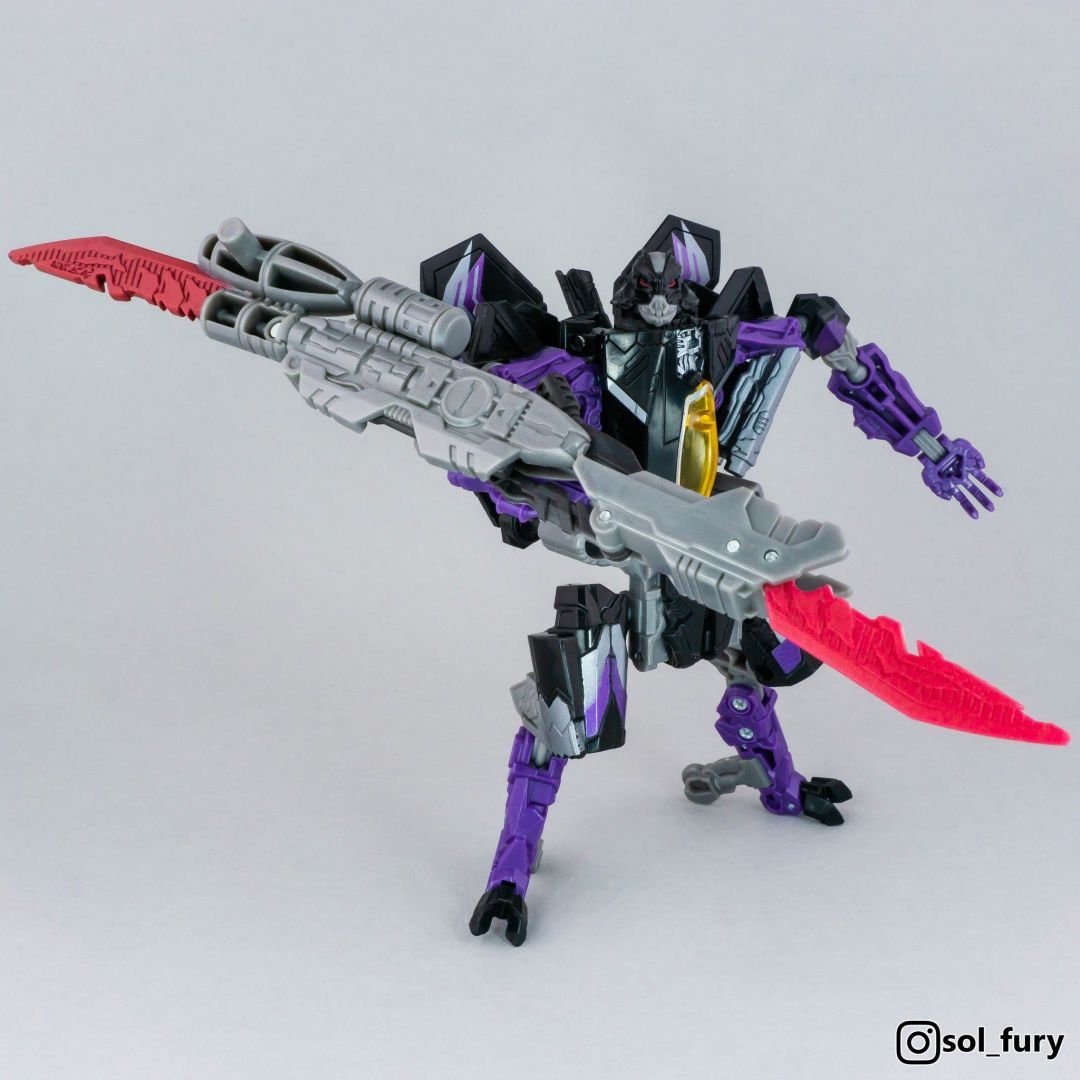 Skywarp - Image 3