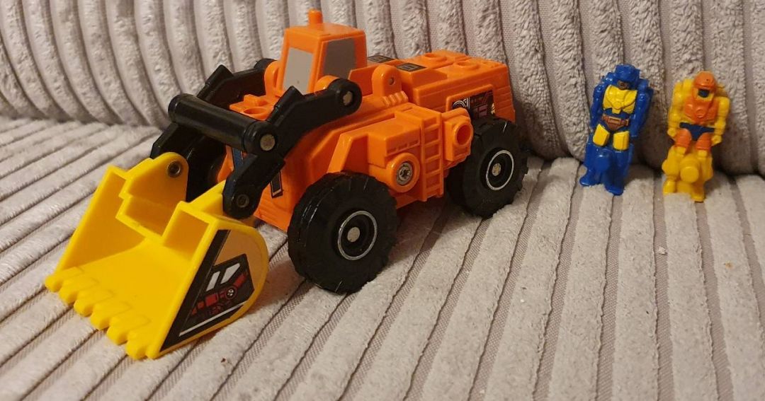 Scoop With Holepunch And Tracer - Image 1