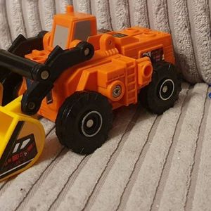 Scoop With Holepunch And Tracer