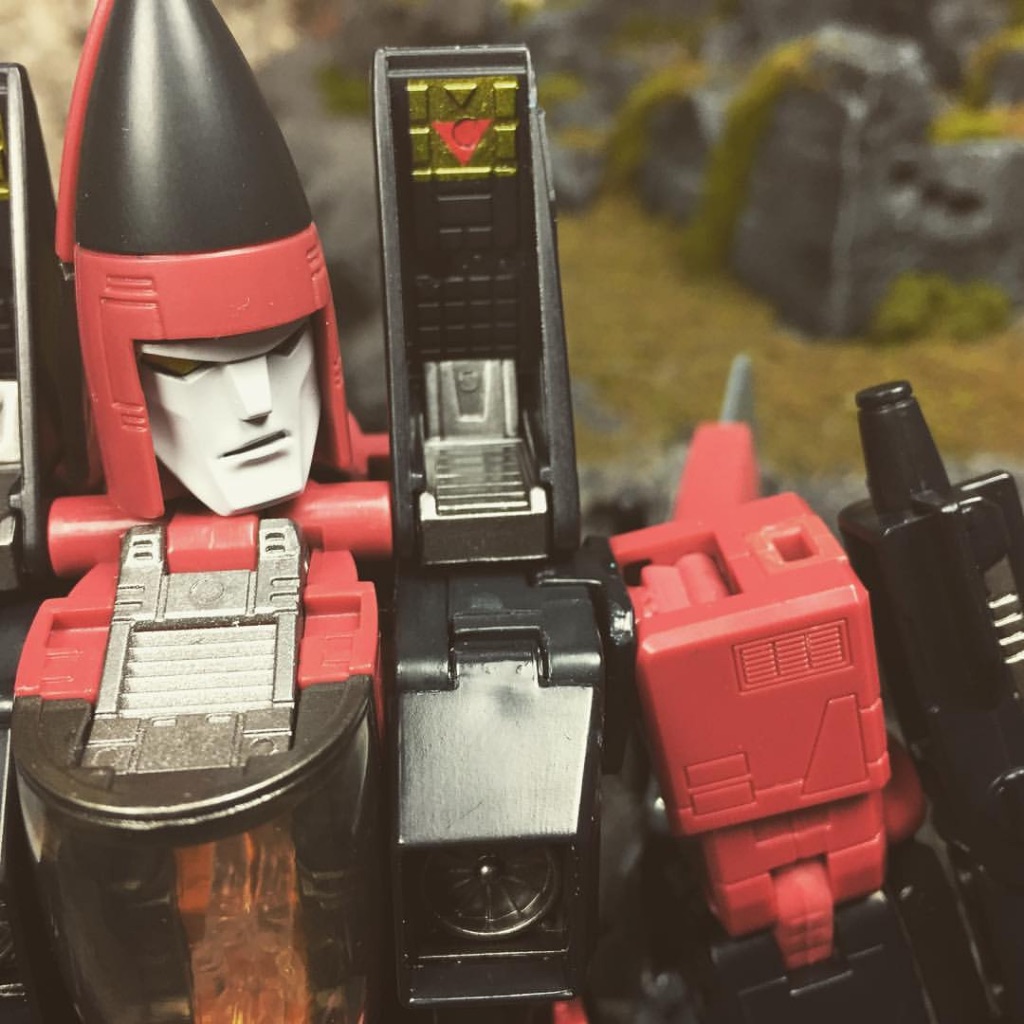 Transformers Masterpiece Thrust - Image 1