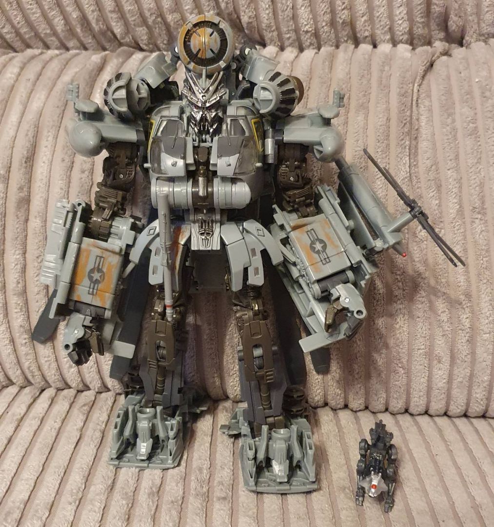 Grindor With Ravage - Image 1