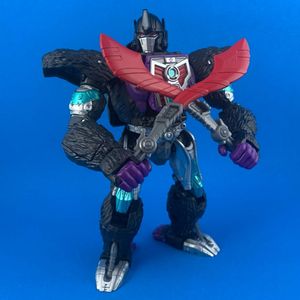 Transformers WFC Kingdom / Buzzworthy Bumblebee: Worlds Collide Nemesis Primal