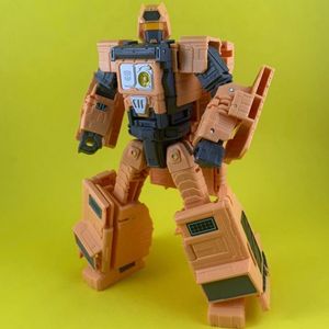 Transformers WFC Kingdom K30 Mainframe