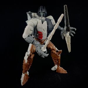 Transformers WFC Kingdom K40 Maximal Grimlock