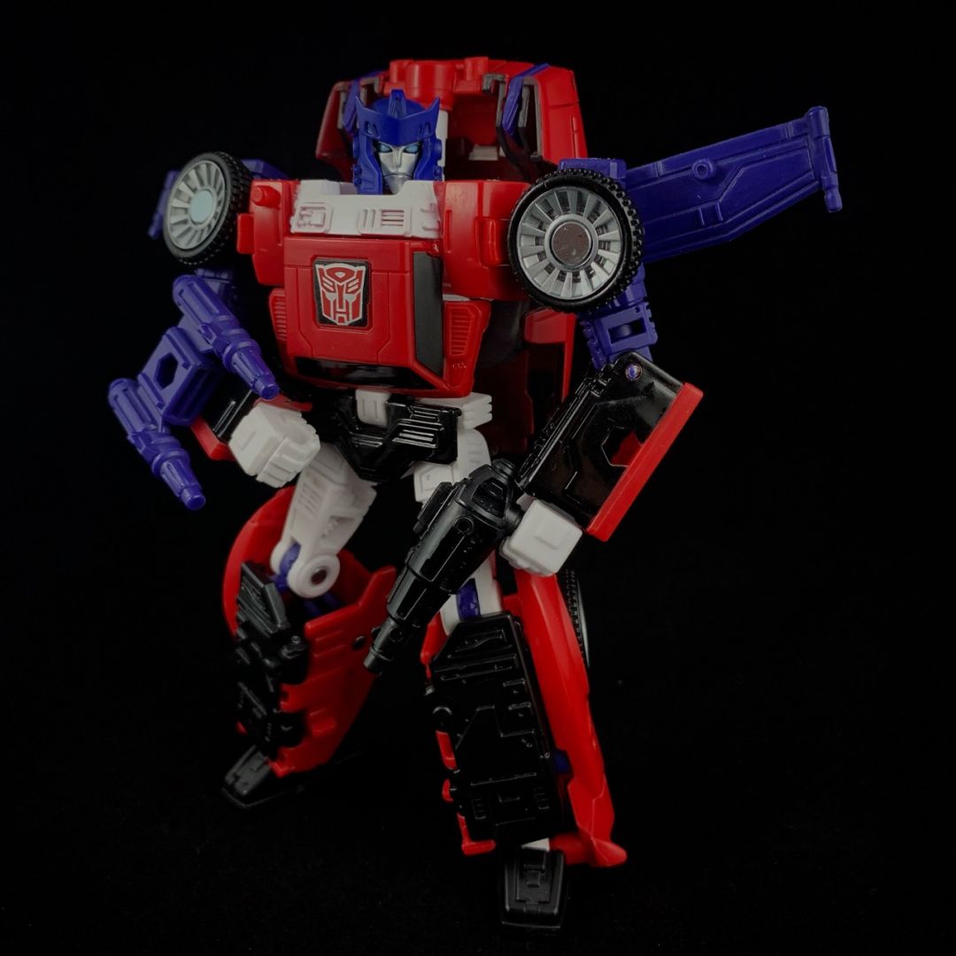 Transformers WFC Kingdom K41 Roadrage. - Image 1