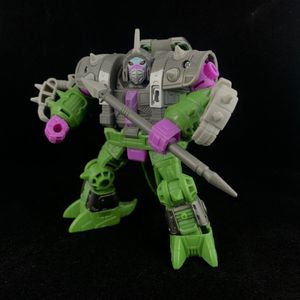 Transformers WFC Earthrise E19 Quintesson Alicon