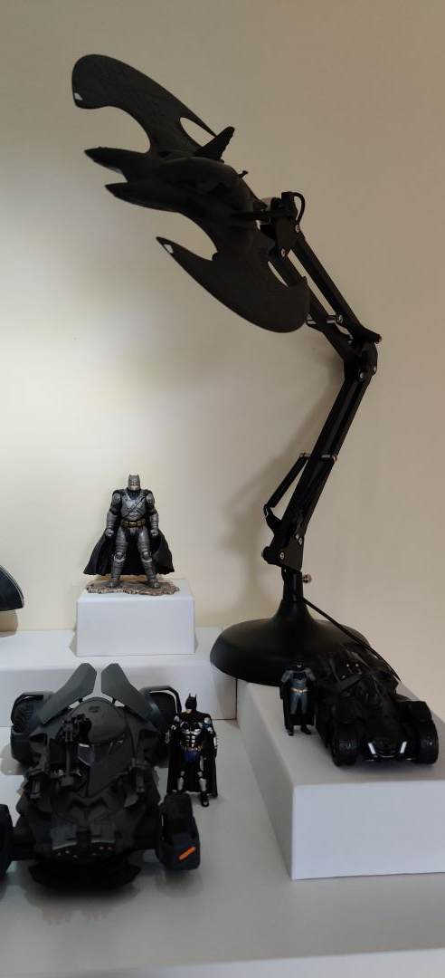 Batwing lamp - Image 2