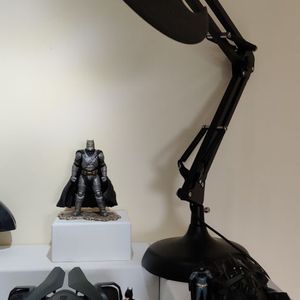Batwing lamp