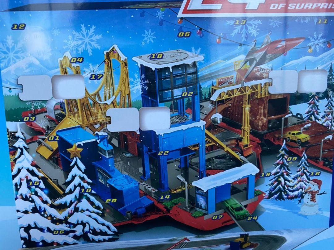 Micro Machines Holiday Calendar - Image 4