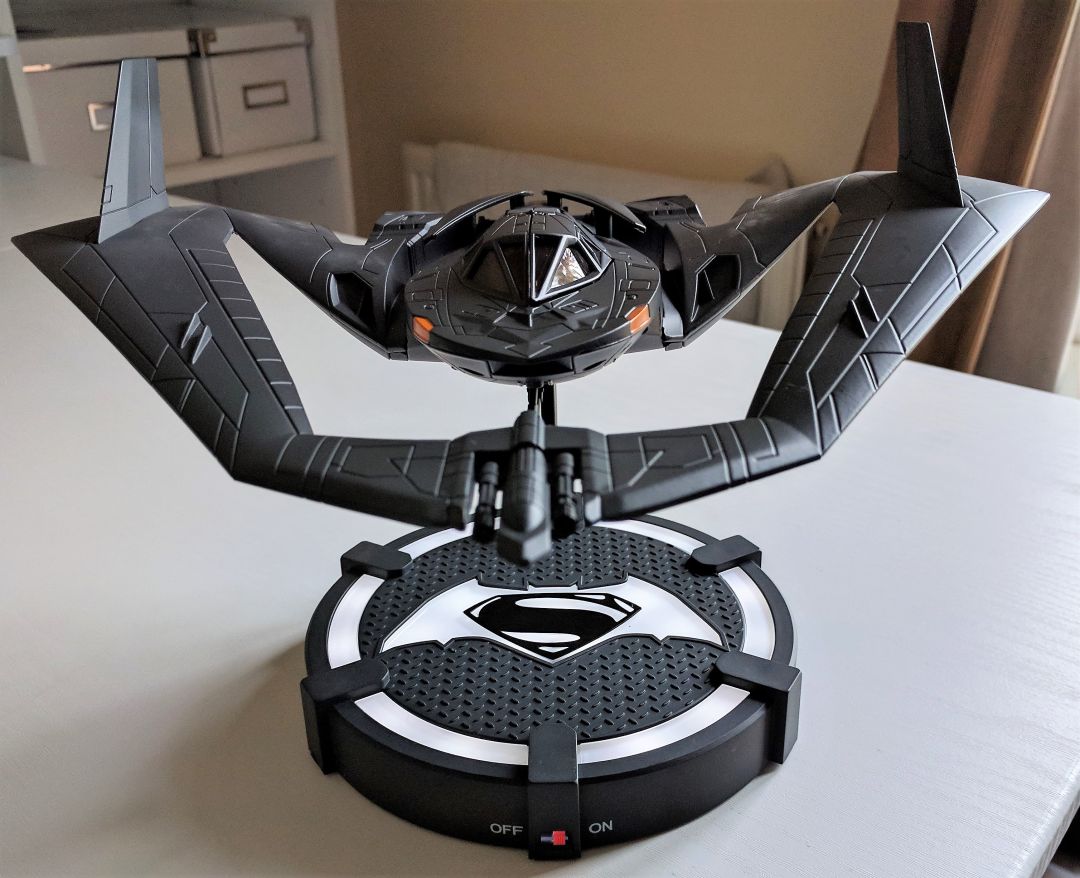 Batman Versus Superman Batwing - Image 1