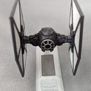 Star Wars Hot Wheels - The Force Awakens TIE fighter