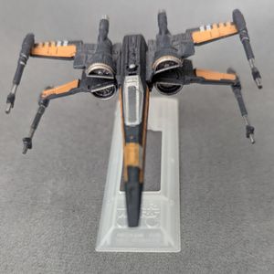Star Wars Hot Wheels - The Force Awakens Poe Dameron X-wing