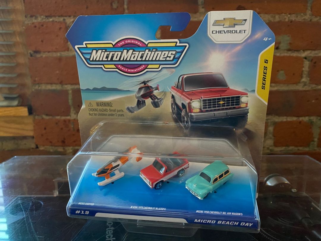 Micro Machines Micro Beach Day - Image 1