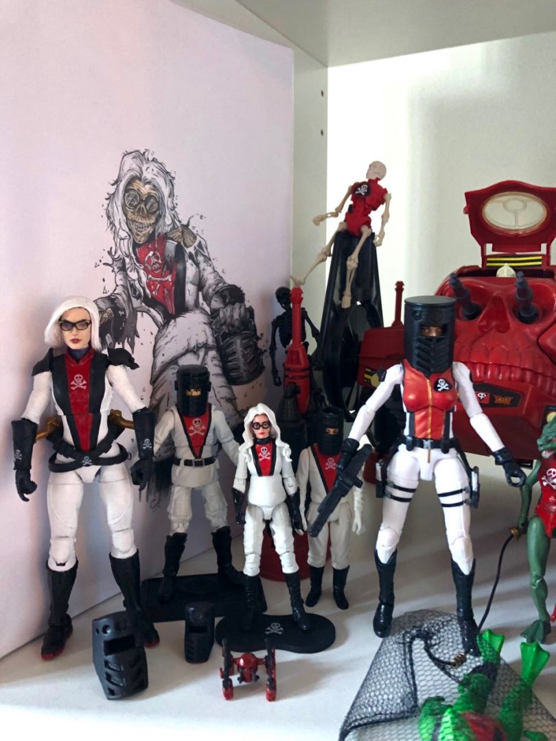 Baron(ess) Ironblood Collection  - Image 1