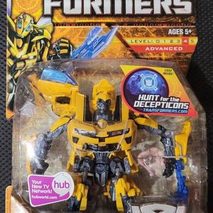'Hunt For The Decepticons' Battle Blade Bumblebee MOC