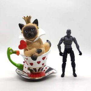 Queen Of Hearts - Bradford Exchange Wonderland Cats