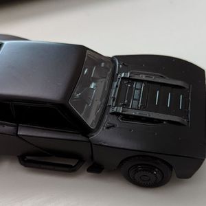 The Batman and Batmobile (1:32 scale)