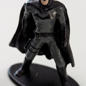 The Batman and Batmobile (1:32 scale)