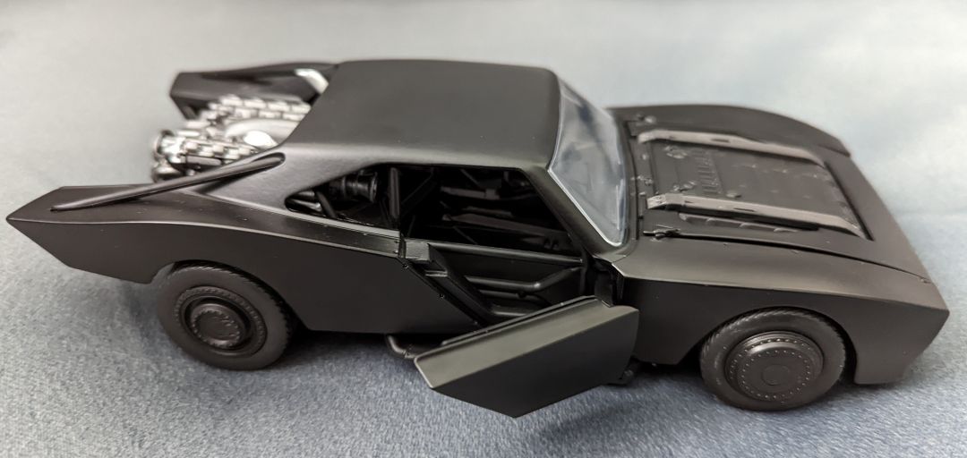 The Batman - Batmobile and Batman (1:24 scale) - Image 2